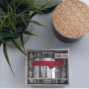 NWT Deluxe Mineral Veil Finishing Powder Original